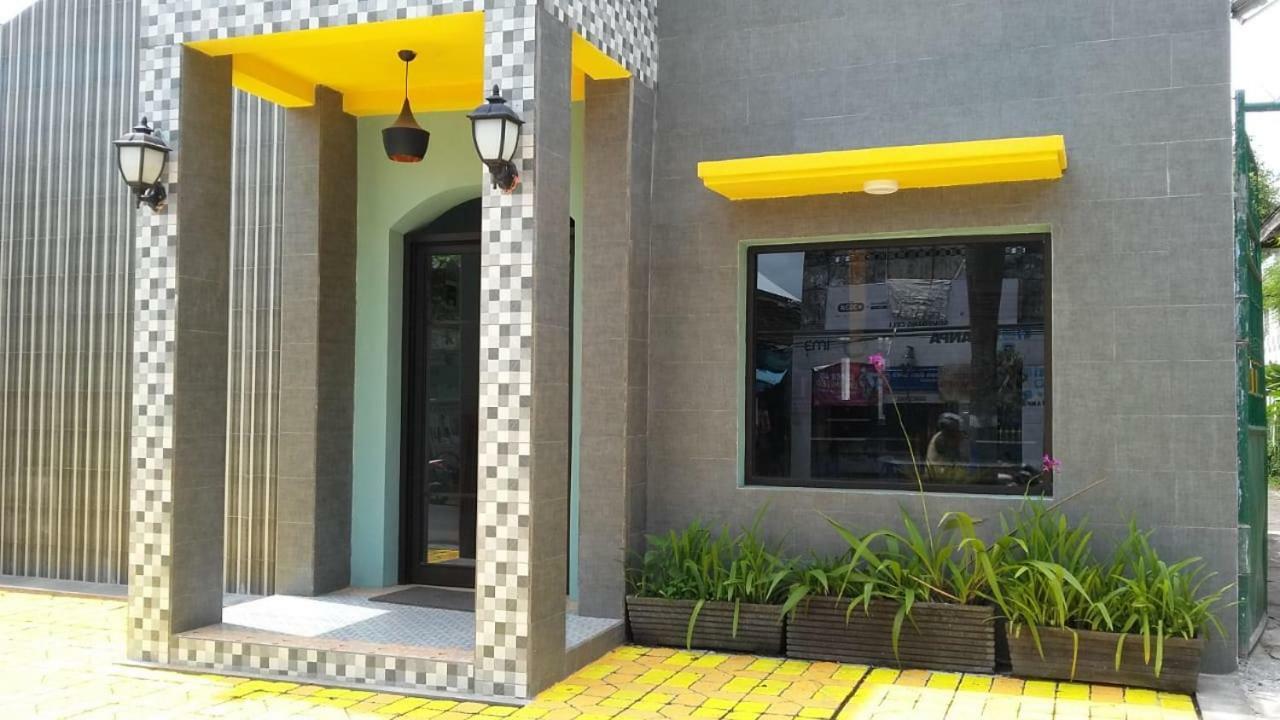 Kepanjen Isro Guesthouse Syariah מראה חיצוני תמונה